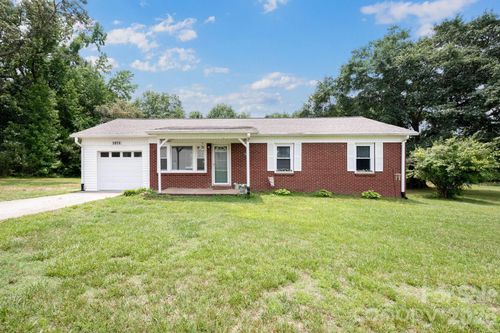 1674 Harris Henrietta Rd, Forest City, NC, 28043-5106 | Card Image