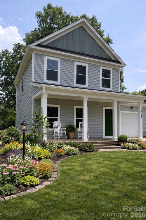 242 North Ave, Troutman, NC, 28166-8521 | Card Image