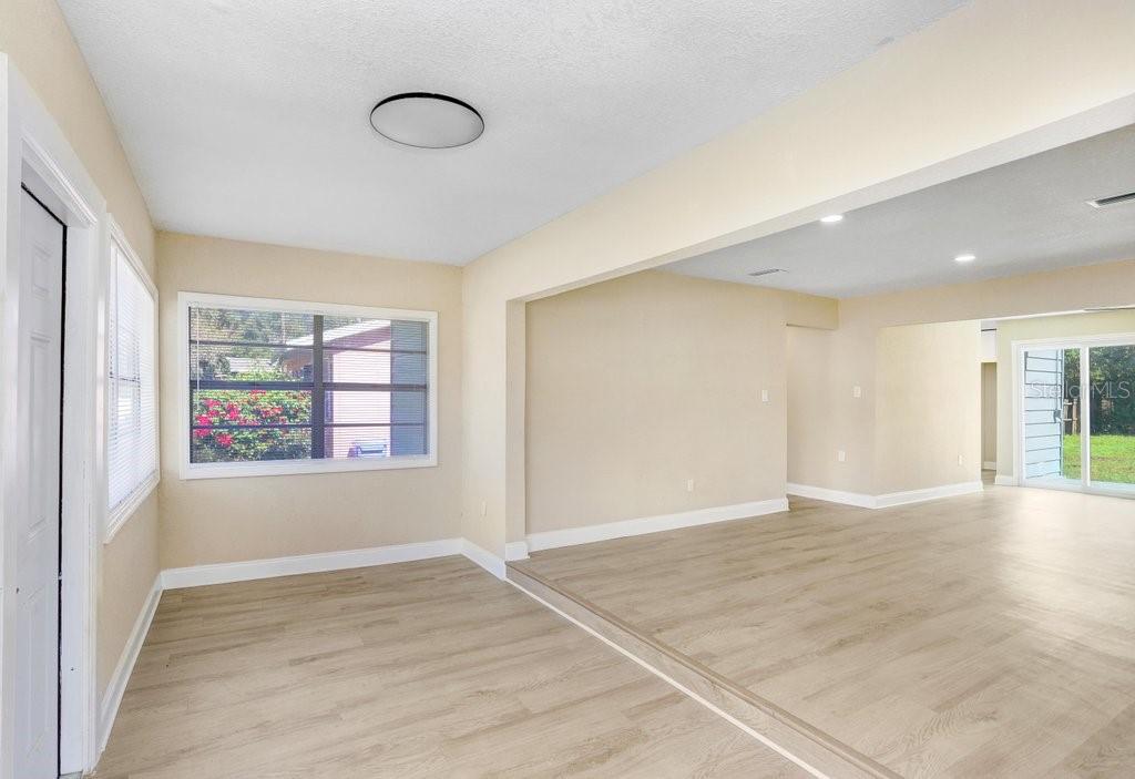 Residential in GIBSONTON 3