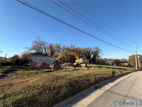 515 Bradley Rd, Danville, VA, 24540-3923 | Card Image