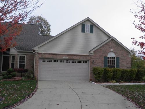 42660 Samantha Ave, Van Buren Twp, MI, 48111-4585 | Card Image