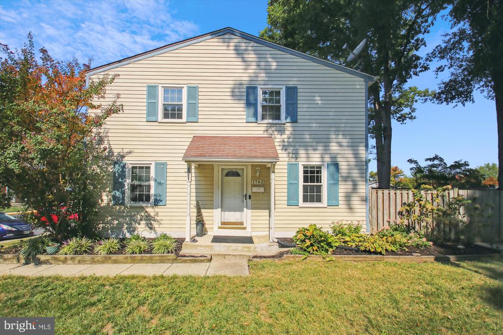 Foxdale Ct, Crofton, MD 21114