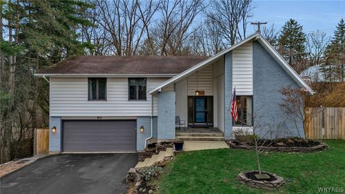60 Ruskin Road, Aurora, NY, 14052 | Card Image