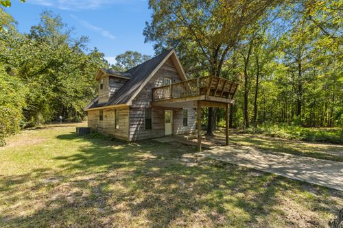 220 Lynn Ray Rd, Petal, MS, 39465-7973 | Card Image
