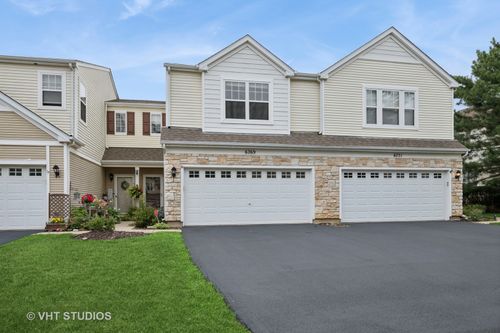 6769 Slate Dr, Carpentersville, IL, 60110-2495 | Card Image