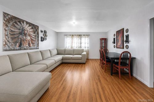 625 Coster St, Bronx, NY, 10474-6495 | Card Image