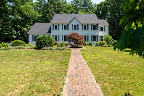 30 Lynne Dr, Hollis, NH, 03049-6574 | Card Image
