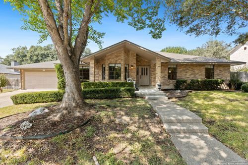 6323 Mallard Pt, Windcrest, TX, 78239-2729 | Card Image