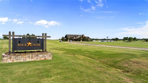 208 Castlewood St, Gordonville, TX, 76245 | Card Image