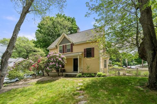 22 Eustis Ave, Wakefield, MA, 01880-1563 | Card Image