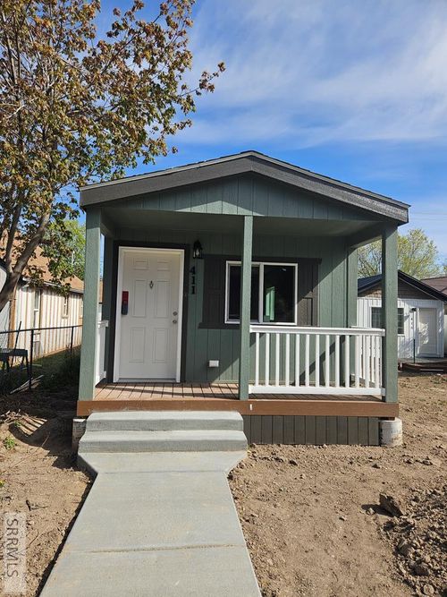 411 8th St, Idaho Falls, ID, 83401-4804 | Card Image