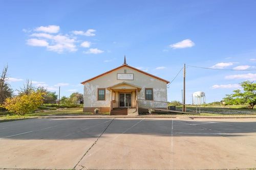 204 Nw 10th St, Big Spring, TX, 79720-1216 | Card Image