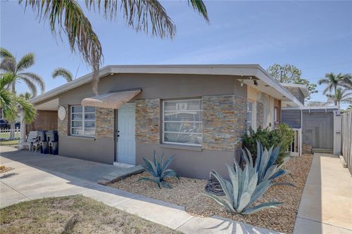 265 115th Ave, Treasure Island, FL, 33706-4660 | Card Image