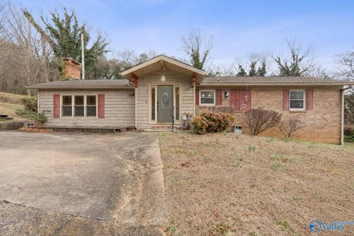 503 4th St Nw, Fort Payne, AL, 35967-2272 | Card Image