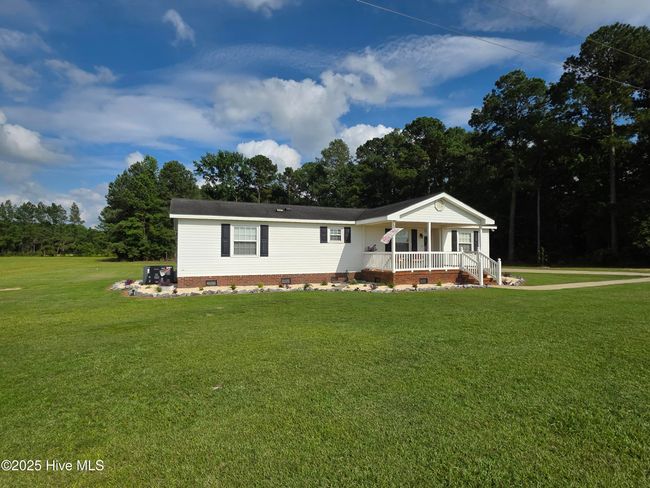 2201 Odom Rd, House other with 3 bedrooms, 2 bathrooms and null parking in Clinton NC | Image 5