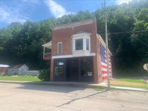 13229 Main St, Glen Haven, WI, 53810-9787 | Card Image