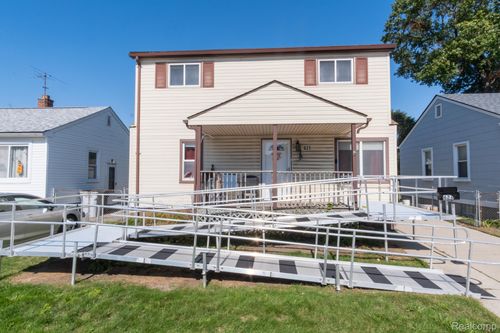 621 E Coy Avenue, Hazel Park, MI, 48030 | Card Image