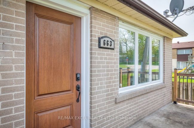 663 Lakeview Ave, House other with 5 bedrooms, 2 bathrooms and 3 parking in Oshawa ON | Image 41