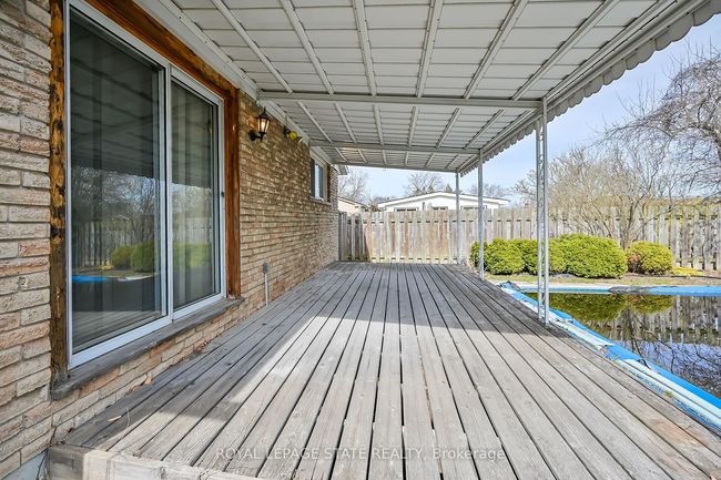 3 Talisman Crt, House other with 4 bedrooms, 2 bathrooms and 2 parking in Dundas ON | Image 32