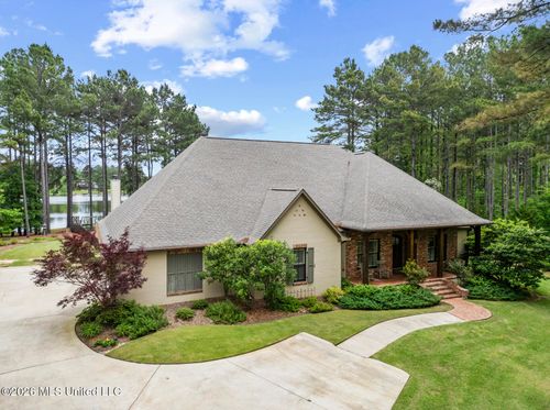 426 Mannsdale Rd, Madison, MS, 39110-7575 | Card Image