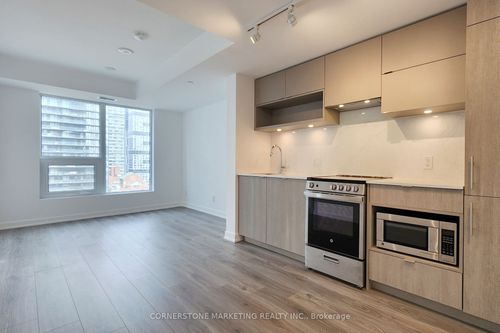 1815-100 Queen St E, Toronto, ON, M5C0B5 | Card Image