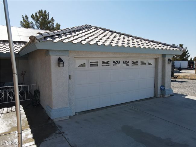 View of garage | Image 4