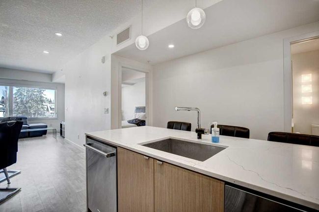 305 - 3450 19 Street Sw, Home with 1 bedrooms, 1 bathrooms and 1 parking in Calgary AB | Image 8