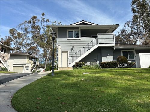 98-2576 Coventry Cir, Fullerton, CA, 92833-1286 | Card Image