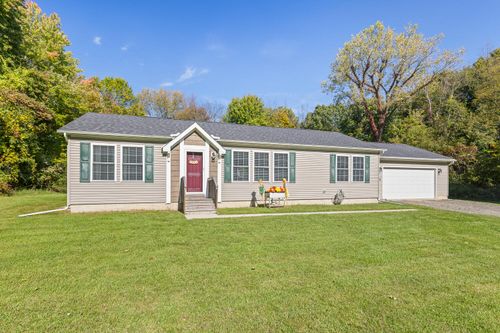 9490 Glenn Road, Waterloo Township, MI, 49240 | Card Image