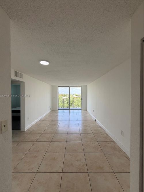 526-1805 Sans Souci Blvd, North Miami, FL, 33181-3065 | Card Image