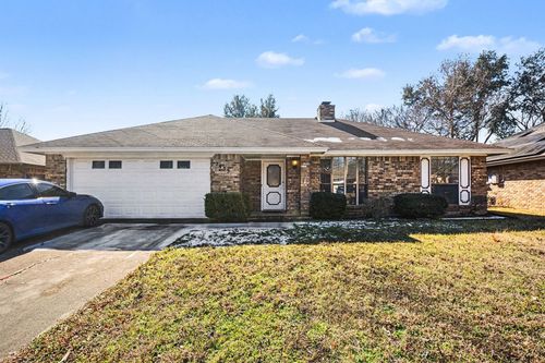 2433 Hallmark St, Grand Prairie, TX, 75052-3905 | Card Image