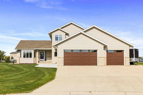722 42nd Ave S, Moorhead, MN, 56560-6721 | Card Image