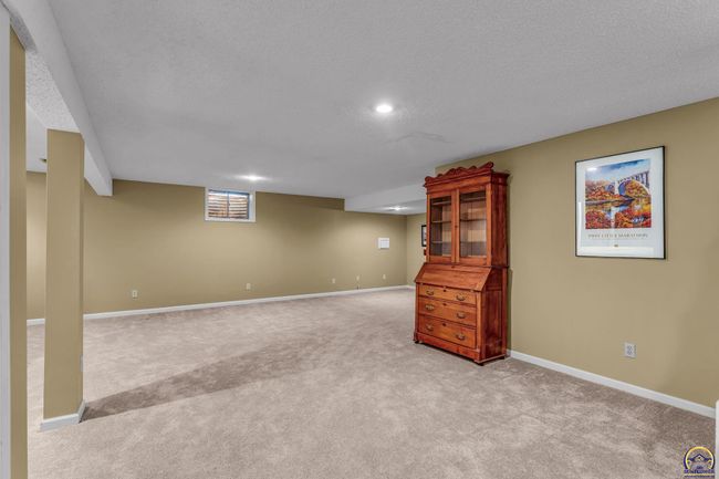 13 Sw Pepper Tree Ln, Townhouse with 4 bedrooms, 4 bathrooms and null parking in Topeka KS | Image 37