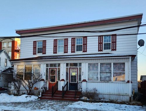 39 Duncan St, Cornwall, ON, K6H1H4 | Card Image