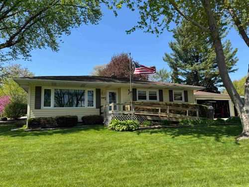 5403 Winnequah Road, MONONA, WI, 53716-2505 | Card Image