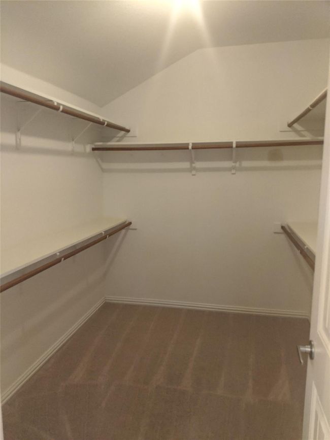 Huge walk in closet | Image 11