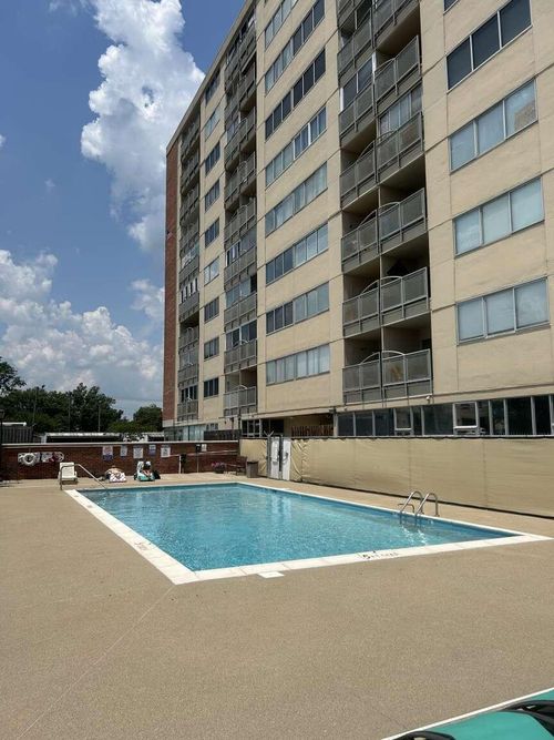 410-2121 Nicholasville Rd, Lexington, KY, 40503 | Card Image