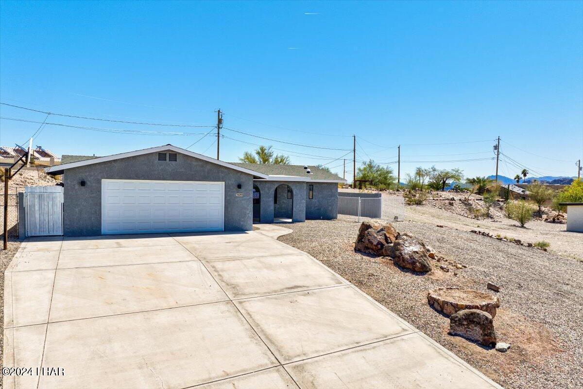 Clearwater Dr, Lake Havasu City, AZ 86406