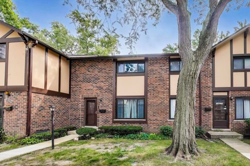 18W271 Kirkland Ln, Villa Park, IL, 60181-3660 | Card Image