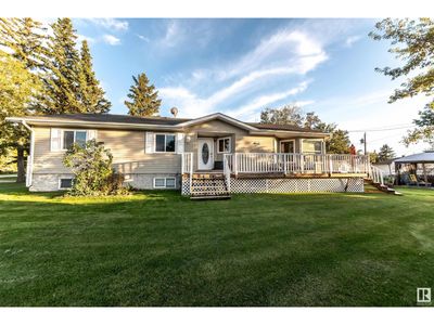 4916 56 St, House other with 3 bedrooms, 2 bathrooms and null parking in Alberta Beach AB | Image 1