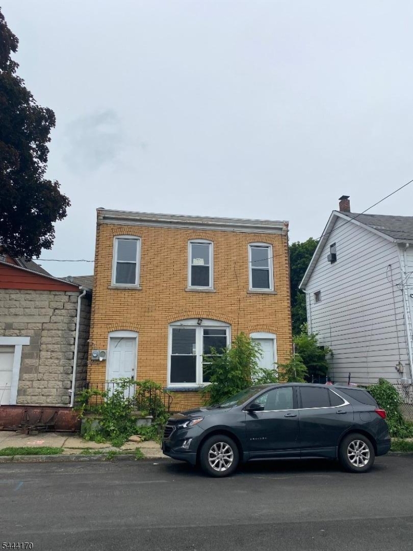 Residential in Phillipsburg Town 2