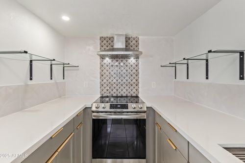 6756 W Devonshire Ave, Phoenix, AZ, 85033-8240 | Card Image