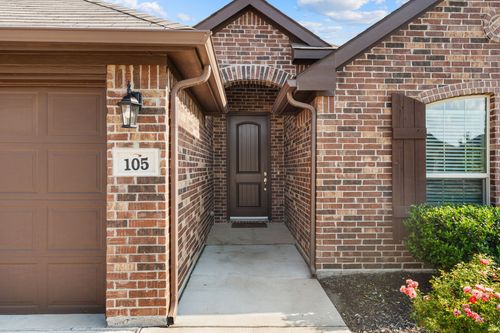 105 Vickie Dr, Keene, TX, 76059-1992 | Card Image