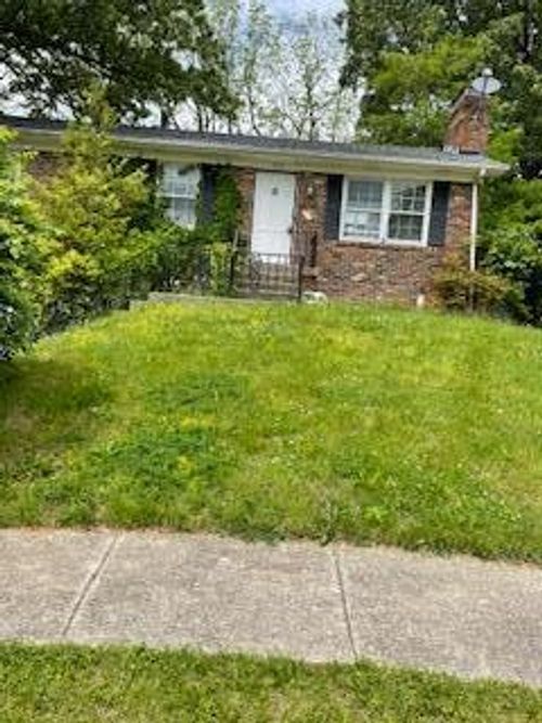 729 Burgoyne Ct, Lexington, KY, 40505-1804 | Card Image
