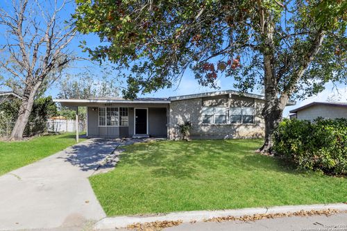6127 Bright Valley Dr, San Antonio, TX, 78242-2505 | Card Image