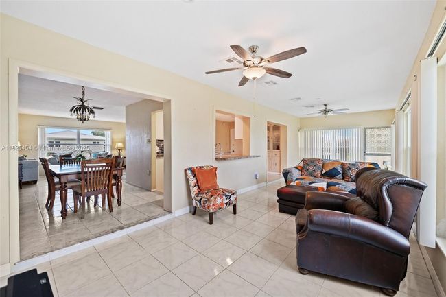 6905 Nw 73 Rd St, House other with 2 bedrooms, 2 bathrooms and null parking in Tamarac FL | Image 12
