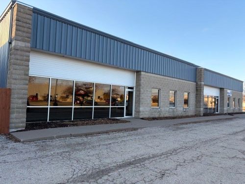 4707 15th Street A, Moline, IL, 61265-7083 | Card Image