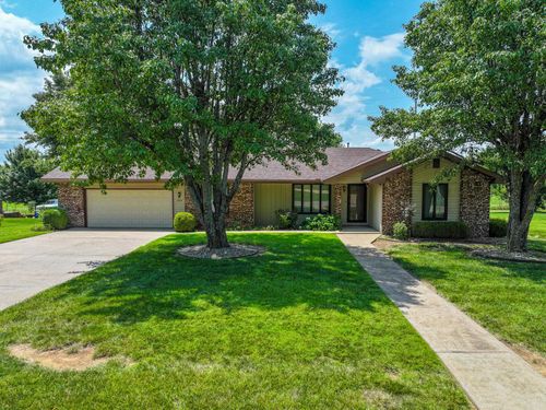 1009 Country Club Dr, Eureka, KS, 67045-2302 | Card Image