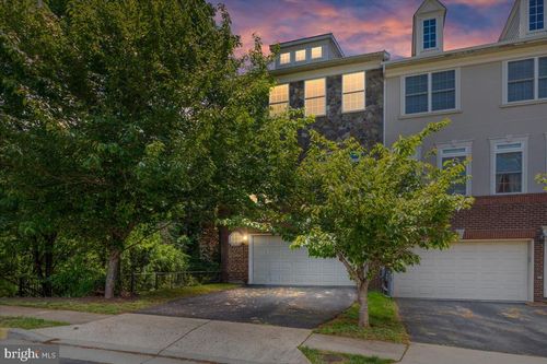 20344 Center Brook Sq, STERLING, VA, 20165-5180 | Card Image