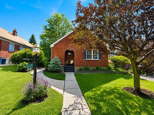 712 Shenley Dr, Erie, PA, 16505-4632 | Card Image